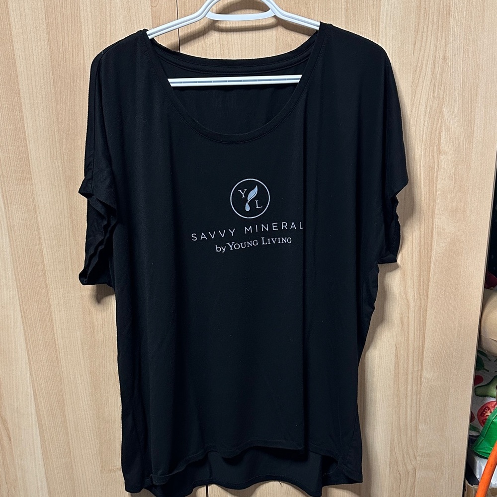 4/$20 Young Living 3xl top